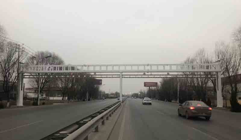 大同公路限高杆